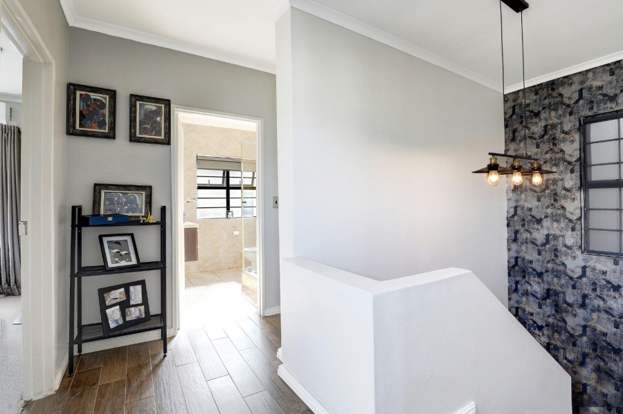 3 Bedroom Property for Sale in Van Riebeeckshof Western Cape